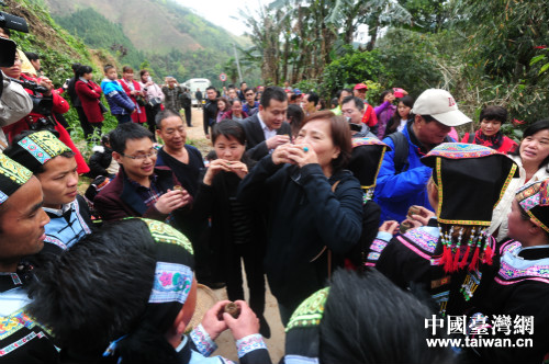 花蓮代表團到廣西田林縣進行民俗文化交流聯誼活動 花蓮代表團到廣西田林縣進行民俗文化交流聯誼活動