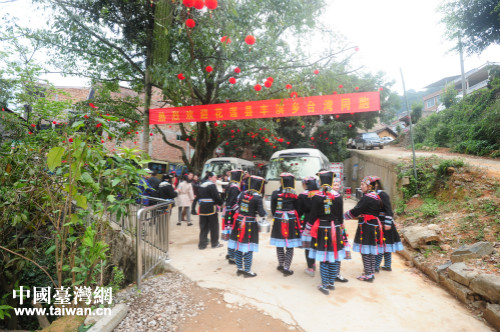 花蓮代表團到廣西田林縣進行民俗文化交流聯誼活動 花蓮代表團到廣西田林縣進行民俗文化交流聯誼活動