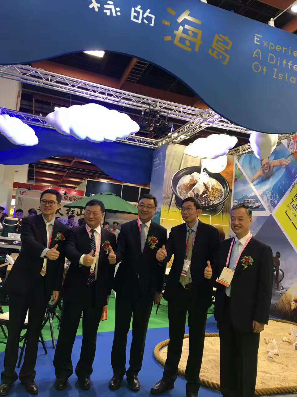 ���w�(y��n)��������һ�ӵĺ��u�������ƽ���ڸ�������e�k