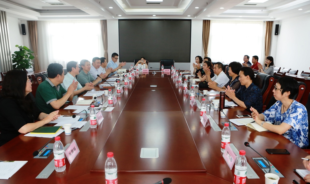 山東省和濟南市臺辦召開部分高校對臺交流工作聯(lián)系會 山東省和濟南市臺辦召開部分高校對臺交流工作聯(lián)系會