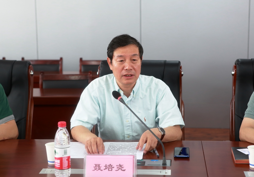 山東省和濟南市臺辦召開部分高校對臺交流工作聯(lián)系會 山東省和濟南市臺辦召開部分高校對臺交流工作聯(lián)系會