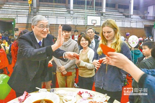 臺媒:赴臺學生近4成來自大陸臺灣相當倚賴陸生