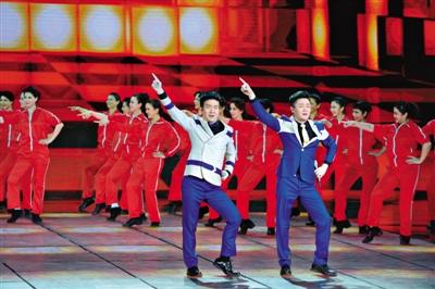 12套廣場舞推向全國“最炫小蘋果”統(tǒng)一舞步 大媽們有福了!