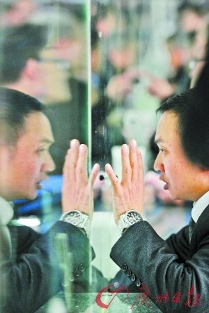 春運首日票明開售 媒體:5個搶票節(jié)點需牢記 春運首日票明開售 媒體:5個搶票節(jié)點需牢記