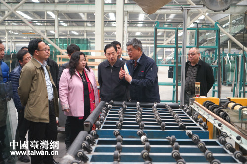 考察武漢臺(tái)玻集團(tuán) 考察武漢臺(tái)玻集團(tuán)