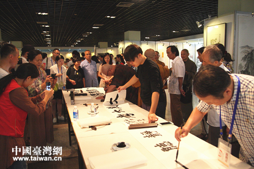 藝術家現場創作 藝術家現場創作