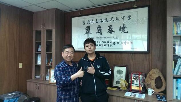 吐槽大會:好人難做?大學生拾金不昧卻遭失主曝網肉搜 吐槽大會:好人難做?大學生拾金不昧卻遭失主曝網肉搜