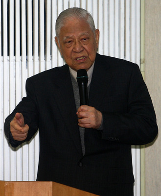 評(píng)論：李登輝“兩國(guó)論”將臺(tái)灣帶到戰(zhàn)爭(zhēng)邊緣