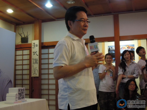 蔡正元上午公布連勝文競選創(chuàng)意市政影片。圖自:“東森新聞云” 蔡正元上午公布連勝文競選創(chuàng)意市政影片。圖自:“東森新聞云”