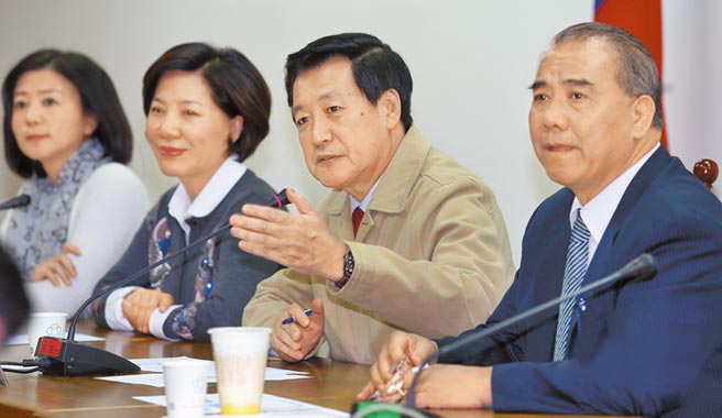 國民黨團(tuán)決議成立“修憲委員會”