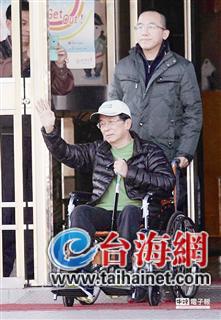 陳致中（后）與陳水扁