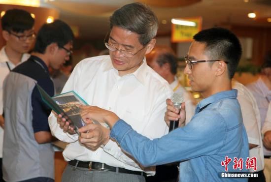 金門“張王會(huì)”成兩岸新常態(tài)起點(diǎn) 金門“張王會(huì)”成兩岸新常態(tài)起點(diǎn)