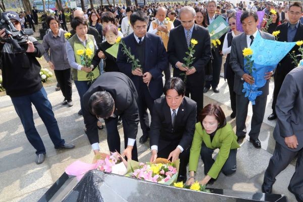 桃園、臺南撤蔣介石銅像 綠議員呼吁柯文哲跟進 桃園、臺南撤蔣介石銅像 綠議員呼吁柯文哲跟進