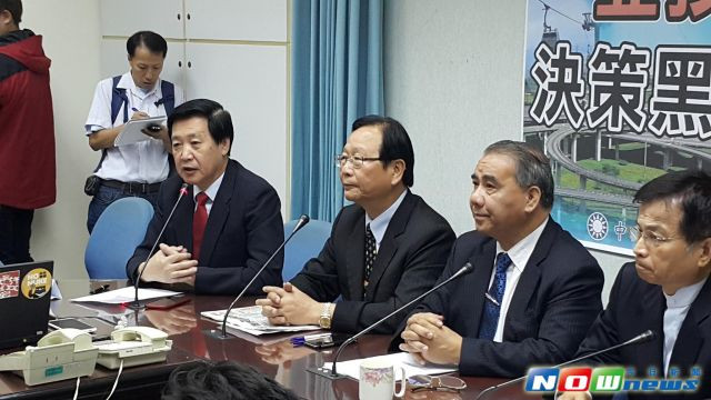 蔡英文遭爆反對亞投行因不敢得罪“獨派”人士(圖) 蔡英文遭爆反對亞投行因不敢得罪“獨派”人士(圖)