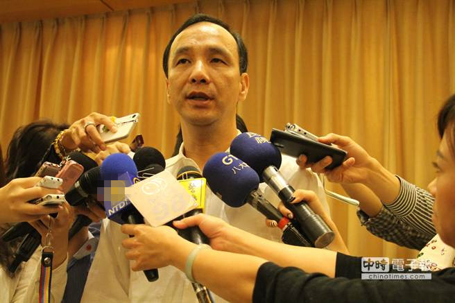 朱立倫不給身份證無法代領(lǐng)表 新北議員:不放棄勸進(jìn) 朱立倫不給身份證無法代領(lǐng)表 新北議員:不放棄勸進(jìn)