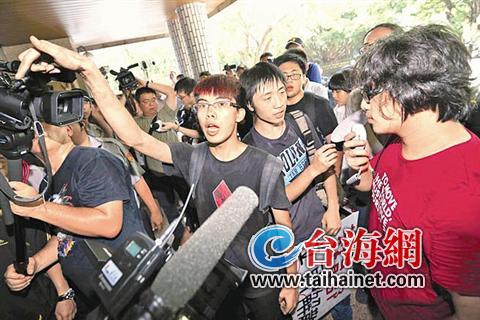 在幕后煽動反課綱微調運動民進黨染指高中生被批