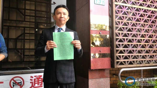 洪秀柱委托律師魏啟翔今天到北檢提告