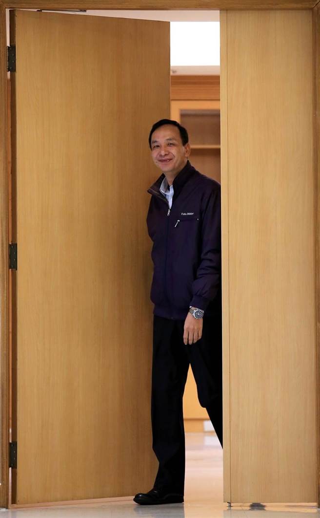 朱立倫銷假回新北市府上班 向市民道歉(圖)