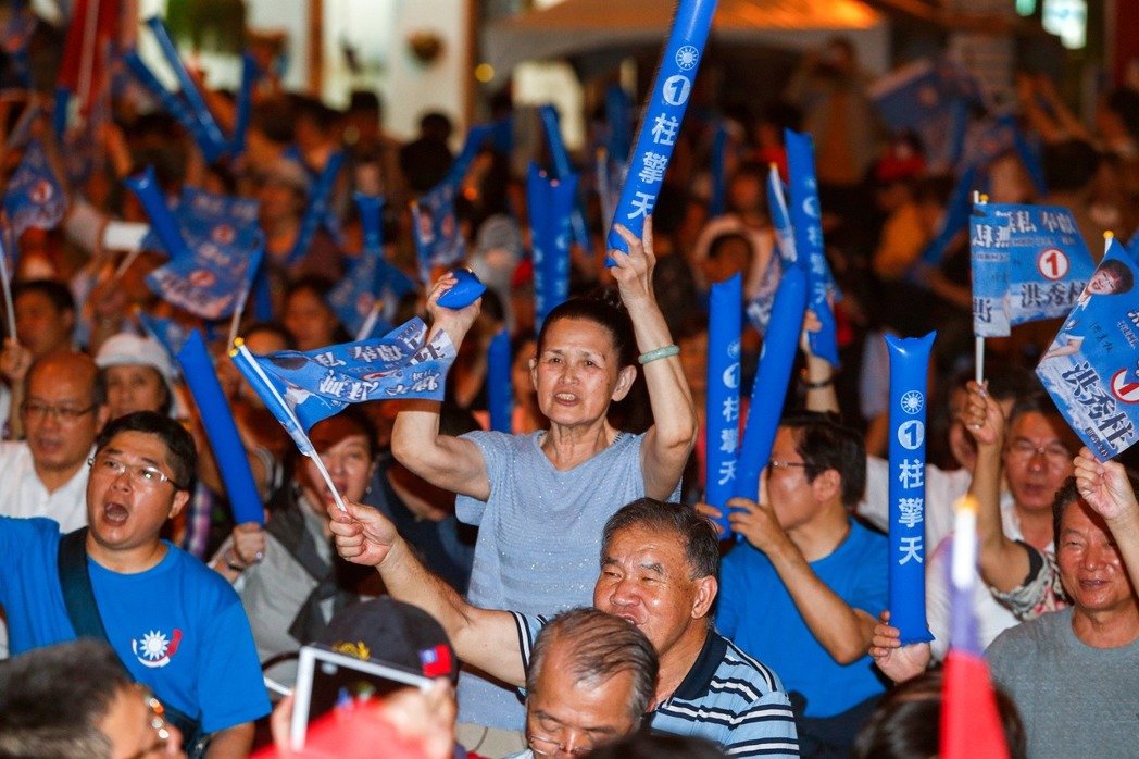 洪秀柱臺北造勢炮轟民進黨完全執政完全不負責 洪秀柱臺北造勢炮轟民進黨完全執政完全不負責