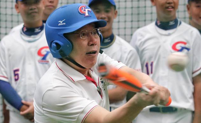 柯文哲助攻陳水扁逼宮蔡英文:“扁案”只有你能解決 柯文哲助攻陳水扁逼宮蔡英文:“扁案”只有你能解決