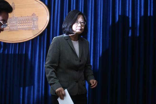 蔡英文被酸已完成歷史定位:凝聚人民共識,人人反她。(圖片來源網絡) 蔡英文被酸已完成歷史定位:凝聚人民共識,人人反她。(圖片來源網絡)