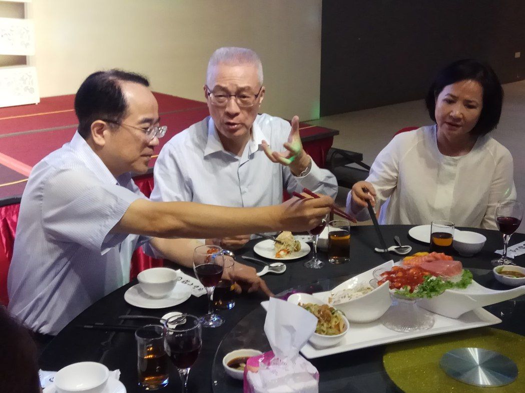 吳敦義:國(guó)民黨要全力爭(zhēng)取2018勝選 為2020打基礎(chǔ) 吳敦義:國(guó)民黨要全力爭(zhēng)取2018勝選 為2020打基礎(chǔ)