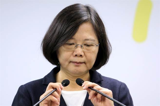 蔡英文曾稱民意傾向停建核四不需投票,遭網友圍剿。(圖片來源網絡) 蔡英文曾稱民意傾向停建核四不需投票,遭網友圍剿。(圖片來源網絡)