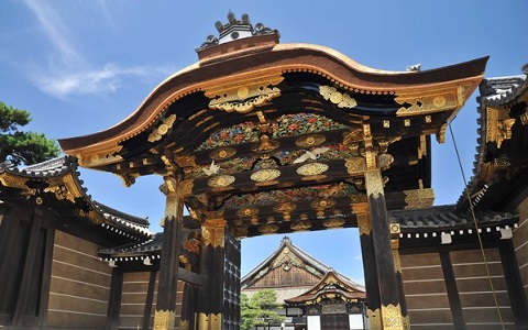 �����_��Ů���ھ������E����ҡ��(zh��n)�ꡱ ���ձ���������