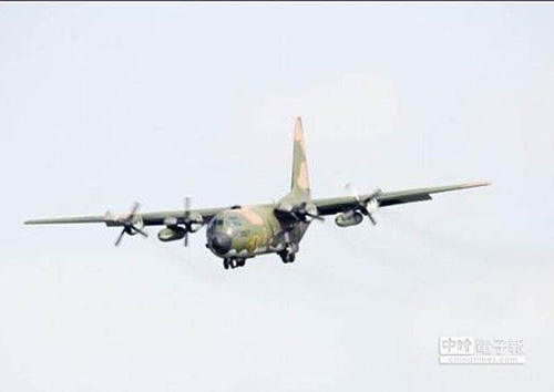 臺灣空軍C-130H運輸機南海太平島執行任務遭遇故障 臺灣空軍C-130H運輸機南海太平島執行任務遭遇故障