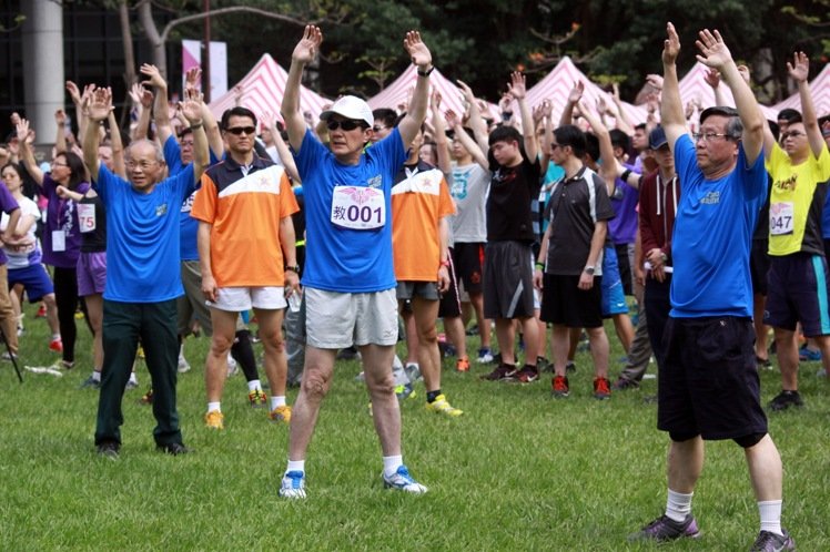 女記者貼馬英九“走光照” 她曾任蔡英文攝影師? 女記者貼馬英九“走光照” 她曾任蔡英文攝影師?