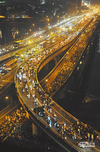 臺北好“塞”擁堵超京滬(圖) 臺北好“塞”擁堵超京滬(圖)