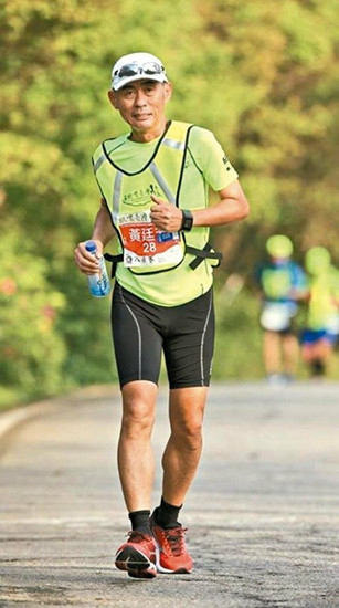 臺60歲牙醫清明節另類祭祖跑步返鄉掃墓(圖)