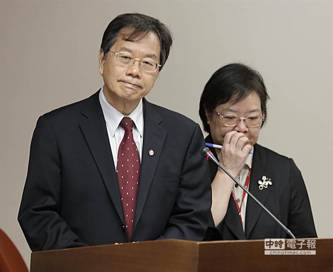 臺(tái)灣手搖茶農(nóng)藥風(fēng)暴 近7成民眾不相信業(yè)者(圖) 臺(tái)灣手搖茶農(nóng)藥風(fēng)暴 近7成民眾不相信業(yè)者(圖)