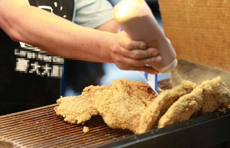 人情味濃:誠實換來免費雞排 網友大贊太溫暖 人情味濃:誠實換來免費雞排 網友大贊太溫暖