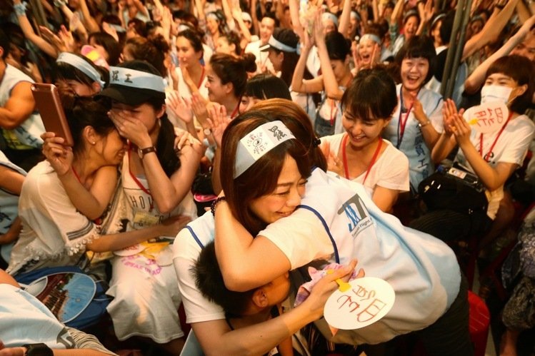 臺灣華航勞資雙方達成共識 空服員罷工結束 臺灣華航勞資雙方達成共識 空服員罷工結束