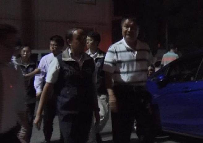 涉人頭詐領助理費,桃園市2議員移送地檢復訊。(圖片來源:臺灣《中時電子報》) 涉人頭詐領助理費,桃園市2議員移送地檢復訊。(圖片來源:臺灣《中時電子報》)