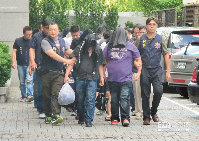 臺(tái)警方查獲一詐騙集團(tuán) 嫌犯月得手200萬(wàn)專(zhuān)騙大陸人 臺(tái)警方查獲一詐騙集團(tuán) 嫌犯月得手200萬(wàn)專(zhuān)騙大陸人