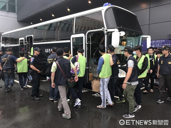 臺灣詐騙犯自埃及刑滿釋放 抱怨監獄每天只有一頓飯 臺灣詐騙犯自埃及刑滿釋放 抱怨監獄每天只有一頓飯