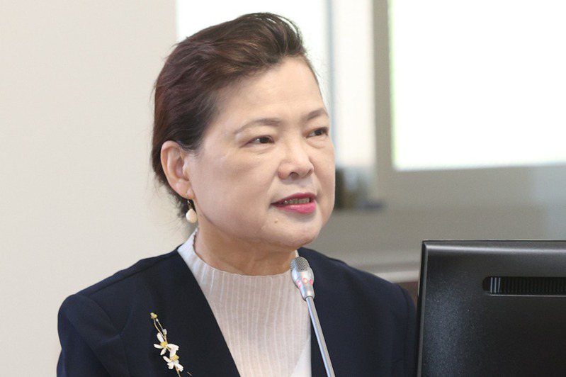 臺當(dāng)局經(jīng)濟(jì)部門負(fù)責(zé)人王美花。 圖片來源:臺灣《聯(lián)合報》