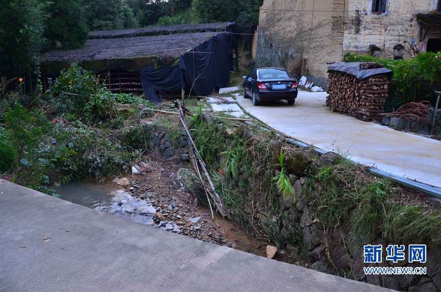 村支書臺風天落水犧牲 曾暖了400多個村民的心 村支書臺風天落水犧牲 曾暖了400多個村民的心