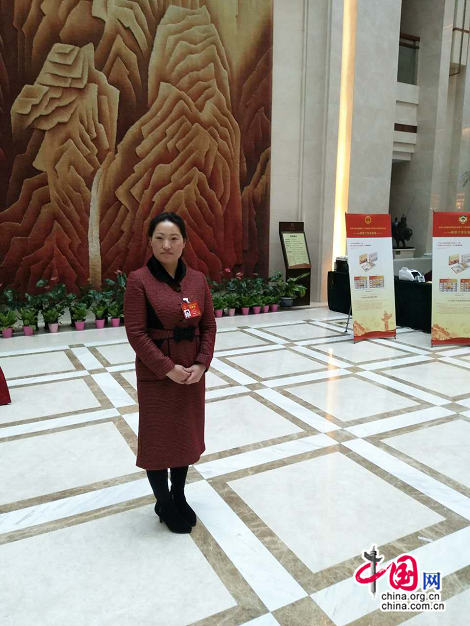 全國人大代表王月清:回收快遞包裝垃圾 實現(xiàn)綠色物流