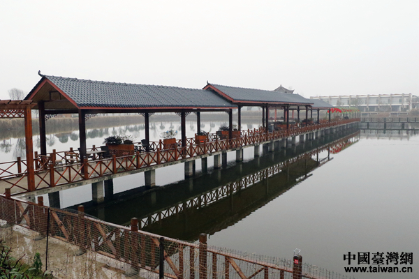 【網絡媒體走轉改】友誼村:農民變股民,這個地方不一般 【網絡媒體走轉改】友誼村:農民變股民,這個地方不一般