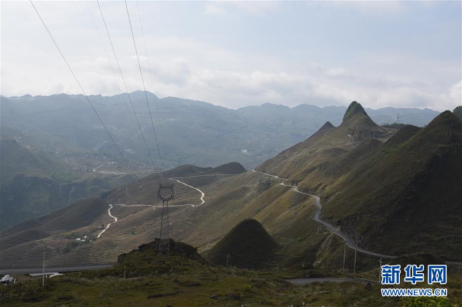 (決戰(zhàn)決勝脫貧攻堅(jiān)·圖文互動)(5)逐項(xiàng)逐戶排查補(bǔ)齊脫貧攻堅(jiān)“短板”——貴州晴隆縣扶貧一線工作見聞