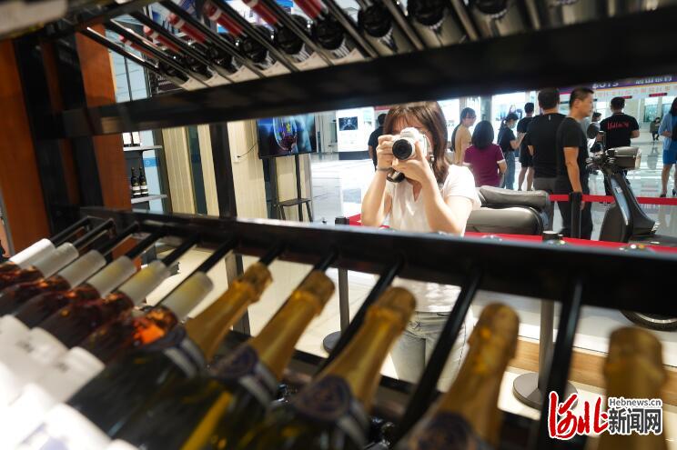 【行走自貿區】線下逛線上購!來曹妃甸綜合保稅區體驗不一樣的“海淘”