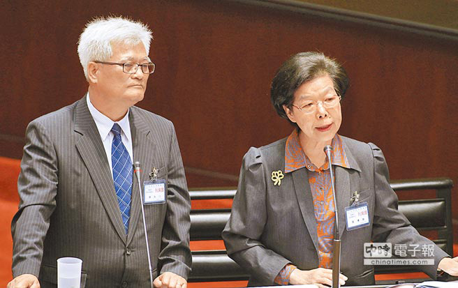 對于被問及她若當上“院長”是否會比前任王建煊更有信心，張博雅強調“一定會有的！”