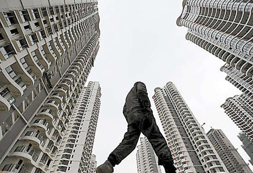 臺灣50%以上首購族靠父母。 臺灣50%以上首購族靠父母。