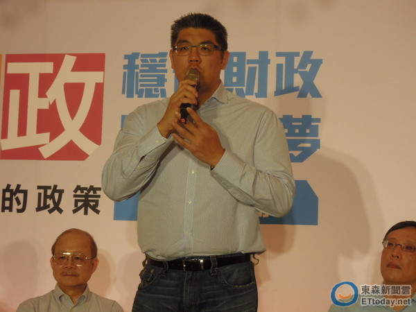 連勝文30日下午召開財政政策說明會，也回應總干事人選一事