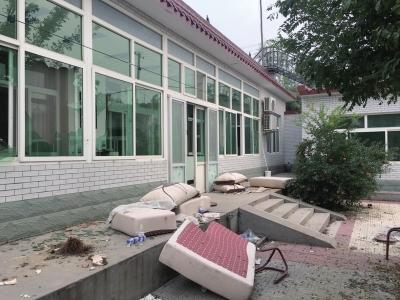 被打砸過后的王路峰家。