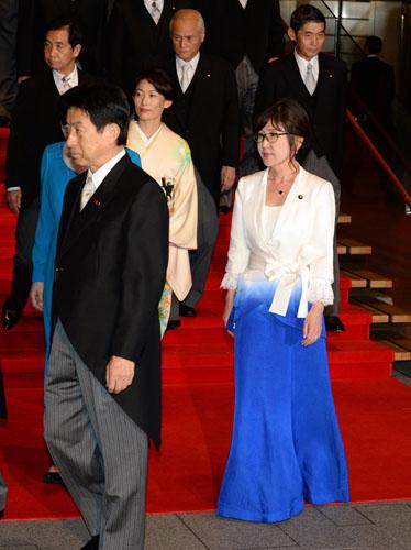 外媒:安倍任命鷹派防衛大臣被看做決意對華強硬 外媒:安倍任命鷹派防衛大臣被看做決意對華強硬