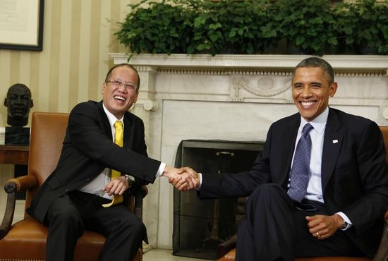 資料圖:美國總統奧巴馬會晤菲律賓總統阿基諾。